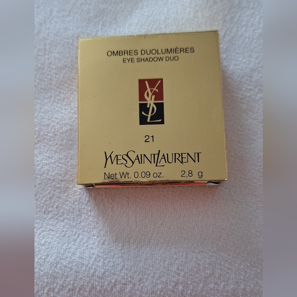 Yves Saint Laurent Ombres Duolumières Eye Shadow Duo In Anise Green/Intense Plum